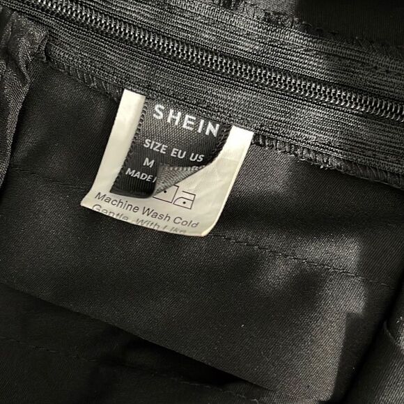 Shein Woman Ladies Black Pleated Cheerleader Mini Skirt Back Zip Closure Size Me - Picture 7 of 7